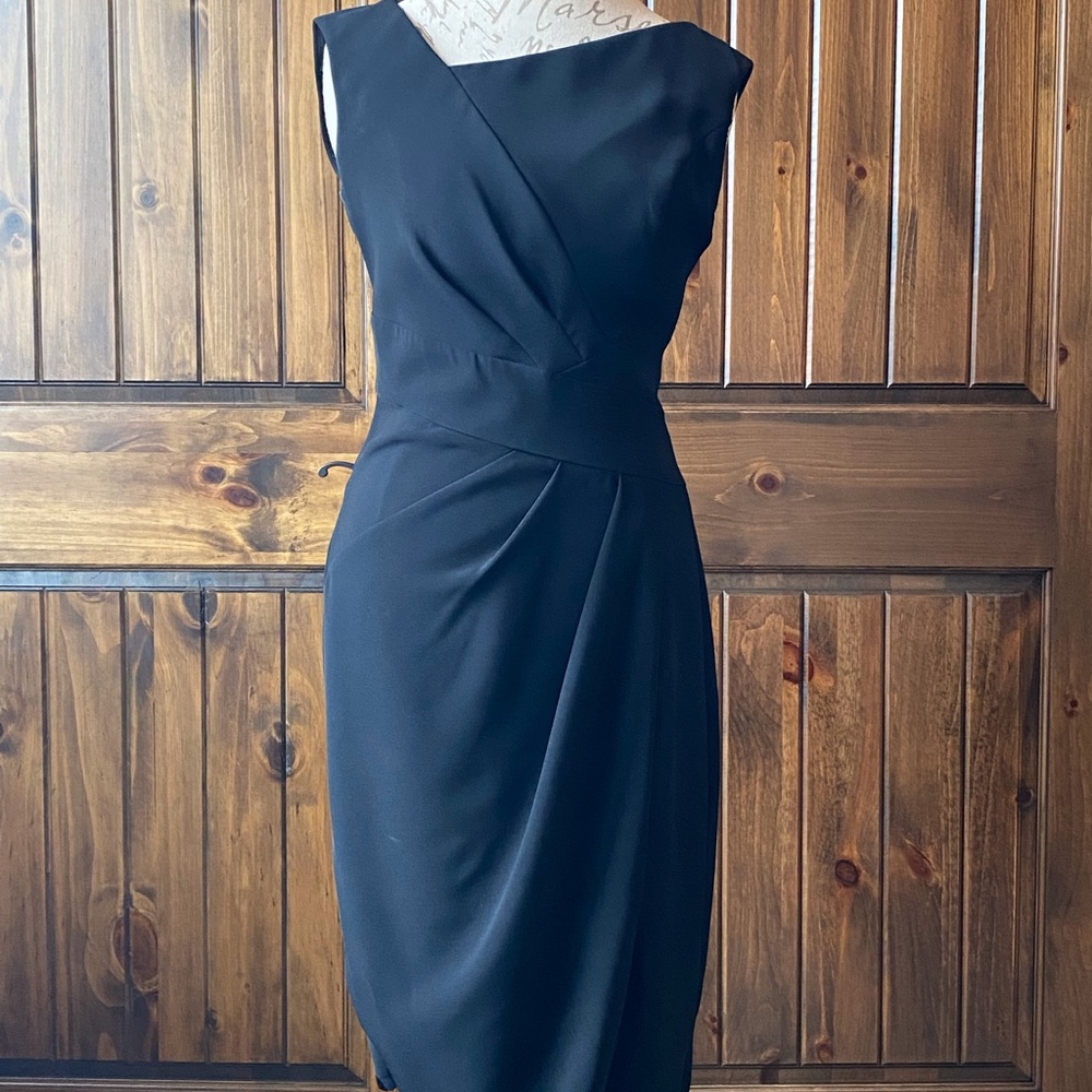 WHBM Beautiful Sleeveless black dress